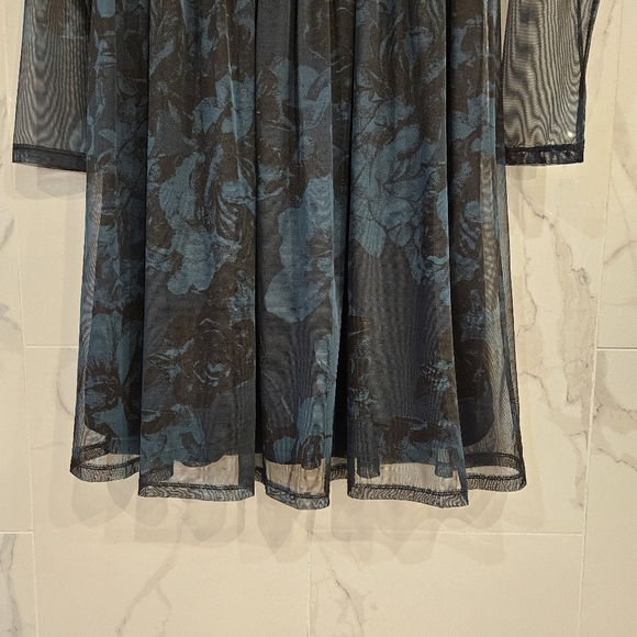 Medium RW&Co Dress Green - Picture 5 of 5